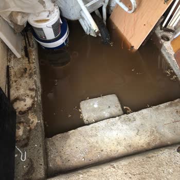 Edremit Belediyesi Yağmur Suyu Evlerimiz Basıyor, Acil Çözüm İstiyoruz