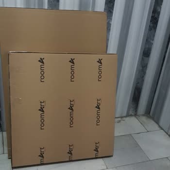 Yurtiçi Kargo Kargoyu Eve Teslim Etmeden Apartmanın Girişine Bırakıp Gittiler