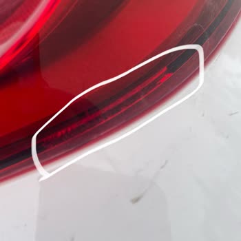 2021 Seat Leon Arka Stop Lambalarının Kendiliğinden Çatlaması