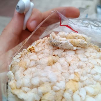 A101 Yiyeceğin Üzerinde Lekeler Var