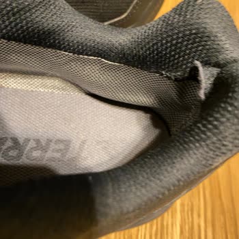 Adidas Ayıplı Ürün Pişmanlıktır