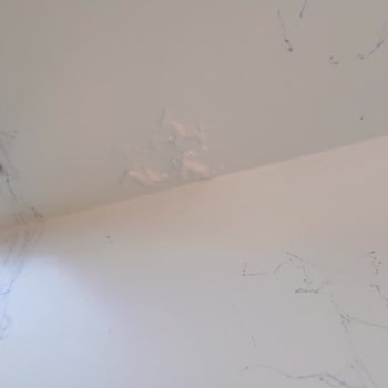 İsonem Liquid Glass Kaplama Kabartması