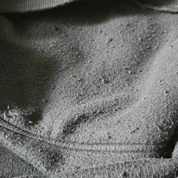 Mavi Sweatshirtim Hemen Tüylendi