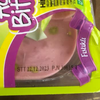 Pınar Et ve Süt Marketten Alınan Salamın Küflü Çıkması