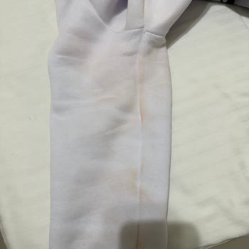 Slazenger Yeni Aldığım Montumun Boyası Her Yere Bulaştı