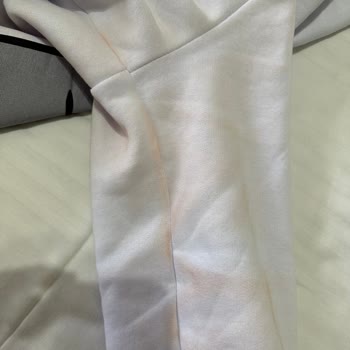 Slazenger Yeni Aldığım Montumun Boyası Her Yere Bulaştı