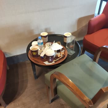 Kahve Dünyası Hijyen Eksikliği ve İlgi Azlığı