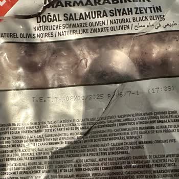 MarmaraBirlik Zeytin Kutusu İçinde Ki Böcekler!