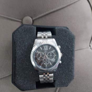 quattrosaat (Instagram) İstediğim Saat Modelinin Gelmemesi Ve Geri Dönüş Yapmamaları