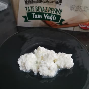 Harras Beyaz Peynir Lor Peynir Gibi Dökülüyor