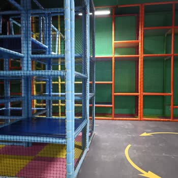 Nata Vega AVM Oyun Alanları Birleştirilmeli