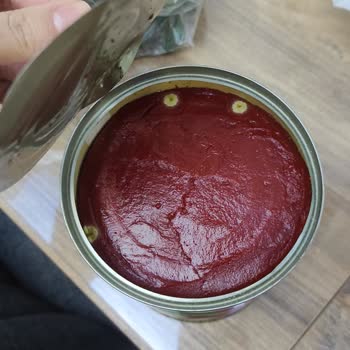 Tat Gıda Salçadan Küf Çıktı