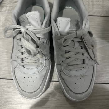 Puma Ayakkabının Topuğa Vurması