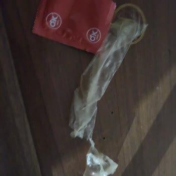 Okey İlişki Sırasında Prezervatif Yırtılması