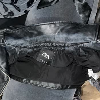 Zara Deri Ceketin İki Ayda Geldiği Hal