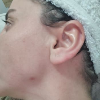 Lucca Nail Center (Ümraniye) Saygısız Ve İlgisiz Çalışan