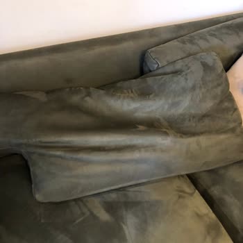 Tepe Home Koltuklarının Süngerleri Çok Boş Kısa Sürede Ezildi