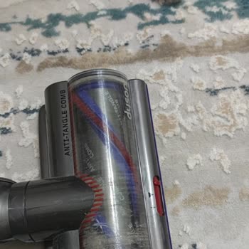 Dyson Soyulmalar Ve Çizikler Oluştu Kendi Kendine