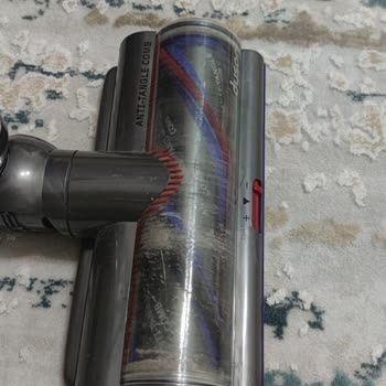 Dyson Soyulmalar Ve Çizikler Oluştu Kendi Kendine