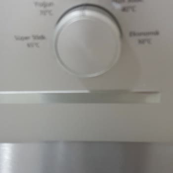 Vestel Bulaşık Makinemin Tuşların Olduğu Panelin Boyaların Soyulması