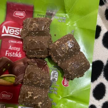 Nestle Tarihi Geçmemesine Bozuk Çıkan Çikolata