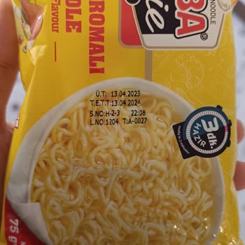 Oba Makarna Tavuk Aromalı Noodle'da Bayat Koku Ve Mide Bulantısı