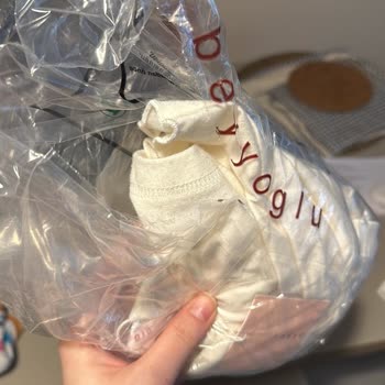 beyyoglu store Beyyoglu Kıyafet Paketlerini Açık Gönderdi