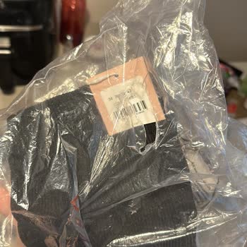 beyyoglu store Beyyoglu Kıyafet Paketlerini Açık Gönderdi