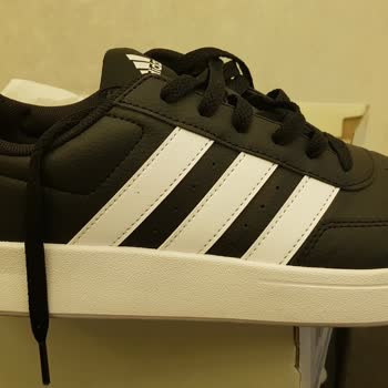 In Street Mağaza Adidas Ayakkabı Mağduriyeti.