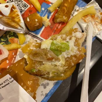 Burger King Bozuk Marulla Burger Yapmışlar