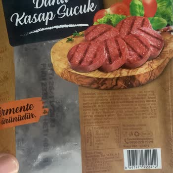 Maret Dana Kasap Sucuktan Kıl Çıkması