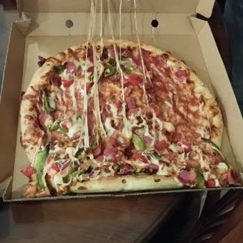 Pizza Hut Paketleme Problemi Ve İlgilenen Yok