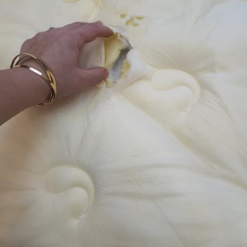 İstikbal Active Life Gold Yatak Pedi Yırtıldı