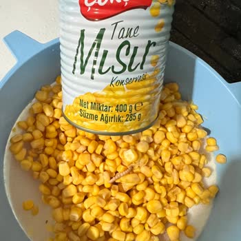 A101 Mısır Konservesinde Boylu Boyunca Uzanan Kurt