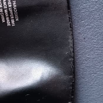 Nine West Çizmenin Deri Soyulması Ve Boya Vermesi