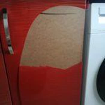 Beko Zarar Verilen Dolap Kapağı