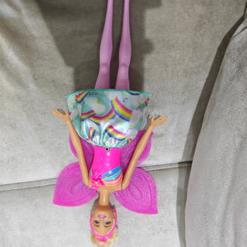 Oyuncak Bozulması Mattel Barbie Bebeğin İpinin Kopması