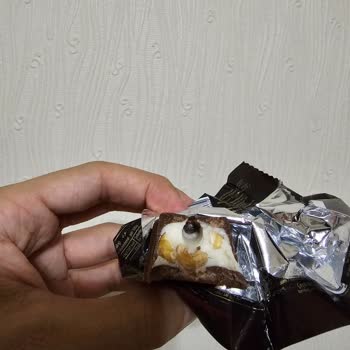 A101 'e Almış Olduğum Çikolatadan Büyükçe Vida Çıktı