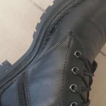 Elle Ayakkabı Elle Marka Botu Yapıştırıp Göndermişler