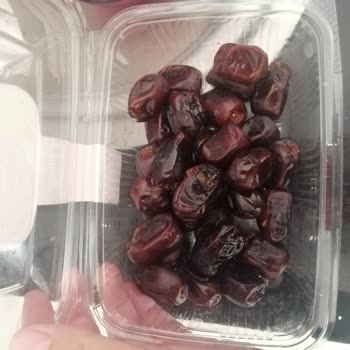 Can Kardeşler Kuruyemiş Çürük Ve Bozuk Hurma