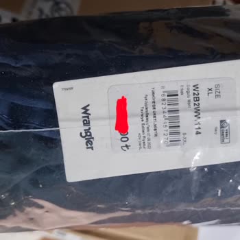 Lee Wrangler Değişim Sözü Vermesine Rağmen Ücreti İade Etti