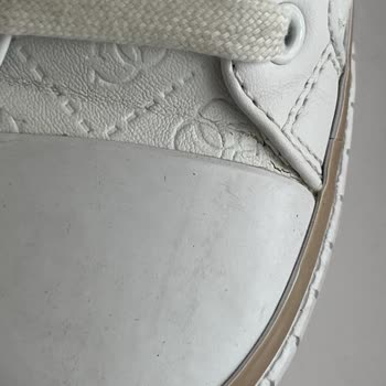Boyner Guess Ayakkabı Deforme Olması
