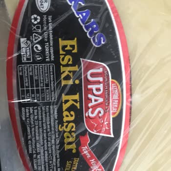 Yunus Market Kaşar Peynirden Böcek Çıkması
