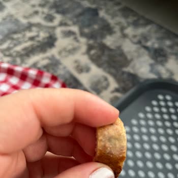 Uno Ekmek Tüketim Tarihi Geçmeden Küflenmiş Ekmek