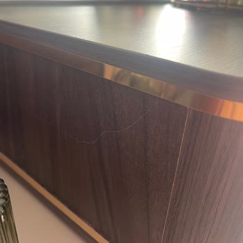 Aksu Çarşı Kırık Dolap Ve Defolu Ürünler