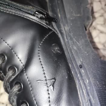 Bershka Botun Üzerinde Hava Kabarcıkları Oluşması