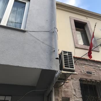 Horoz Lojistik Dagıtım Aracının Evime Verdiği Hasar