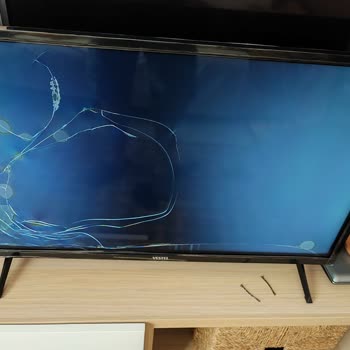 Hepsiburada'dan Aldığım Vestel Televizyon Kırık Çıktı İade Yapmıyorlar