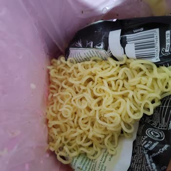 Knorr Tavuklu Noodle Aldım Kötü Kokulu Ve Bozuk Bir Şekilde Çıktı