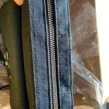 Calvin Klein Hatalı Ve Kalitesiz Ürün